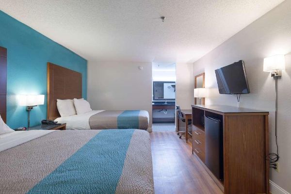 COUNTRY HEARTH INN AND SUITES (Leesburg)